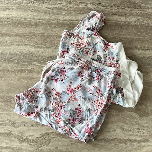 Soft and cozy floral pyjamas - Picture 9 of 9
